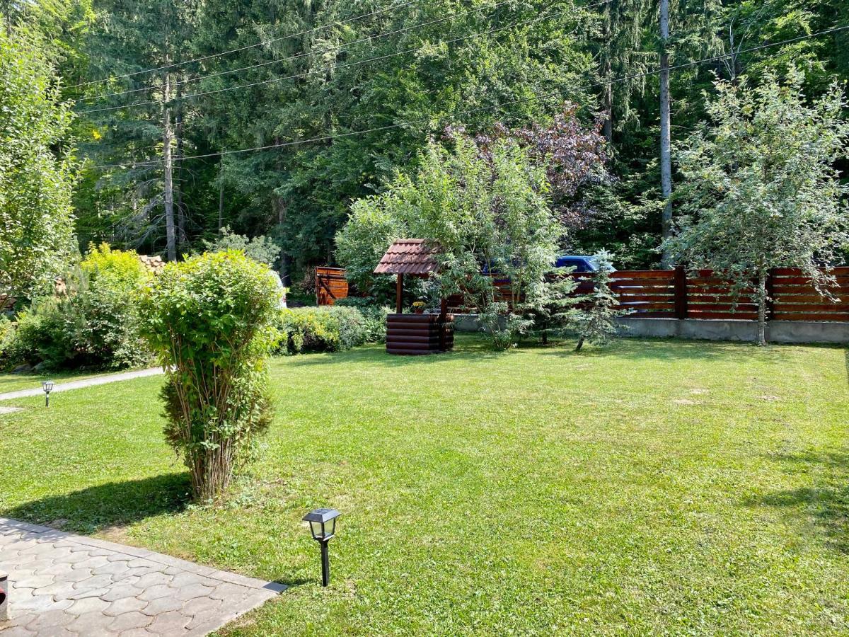 Platán Vendégház Izvoare  Exterior foto